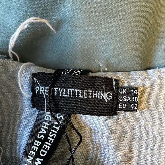 NWT Denim Skirt PLT PrettyLittleThing 10 Blue Fray High Button Jean Edgy Casual - Picture 10 of 14